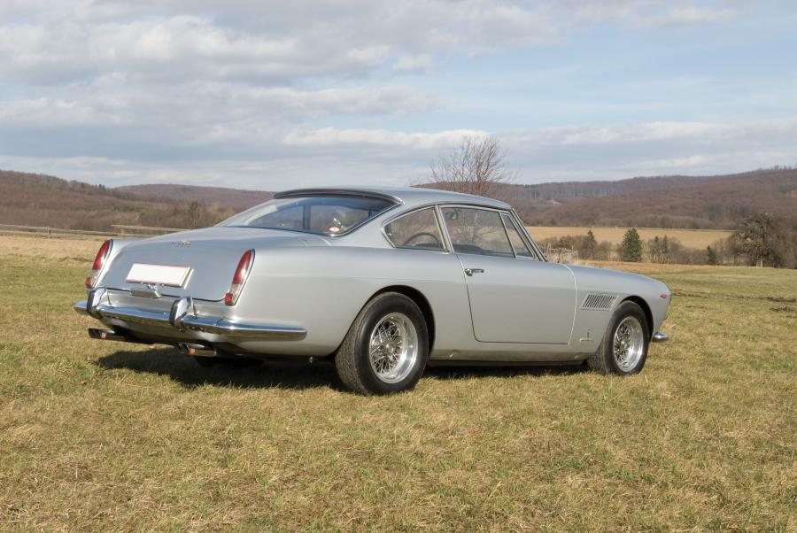  Ferrari 330 America 1963 года  (фото 8 из 23)